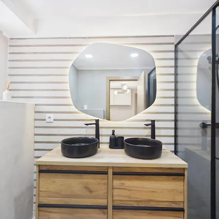 아파트 Brand-new 1br W/ A/c - Principe Real | By Airnest 리스본