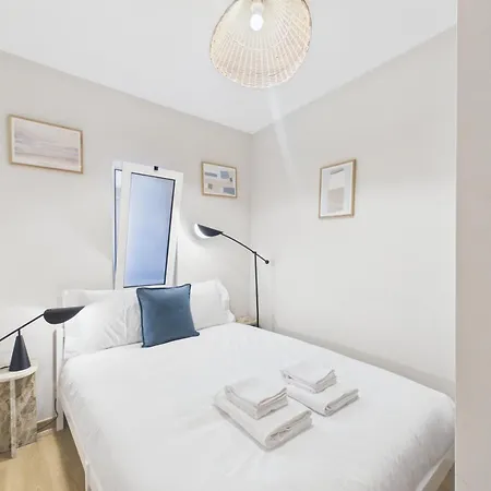 Brand-new 1br W/ A/c - Principe Real | By Airnest 아파트 *