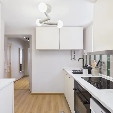 Brand-new 1br W/ A/c - Principe Real | By Airnest 리스본