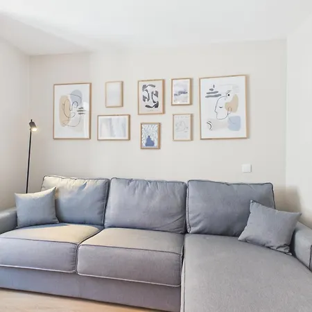 Brand-new 1br W/ A/c - Principe Real | By Airnest 아파트 *