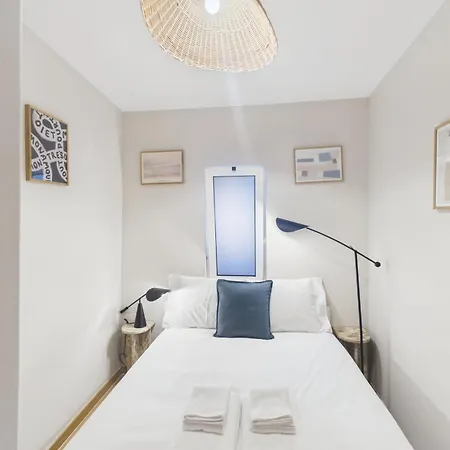 Brand-new 1br W/ A/c - Principe Real | By Airnest 아파트 *